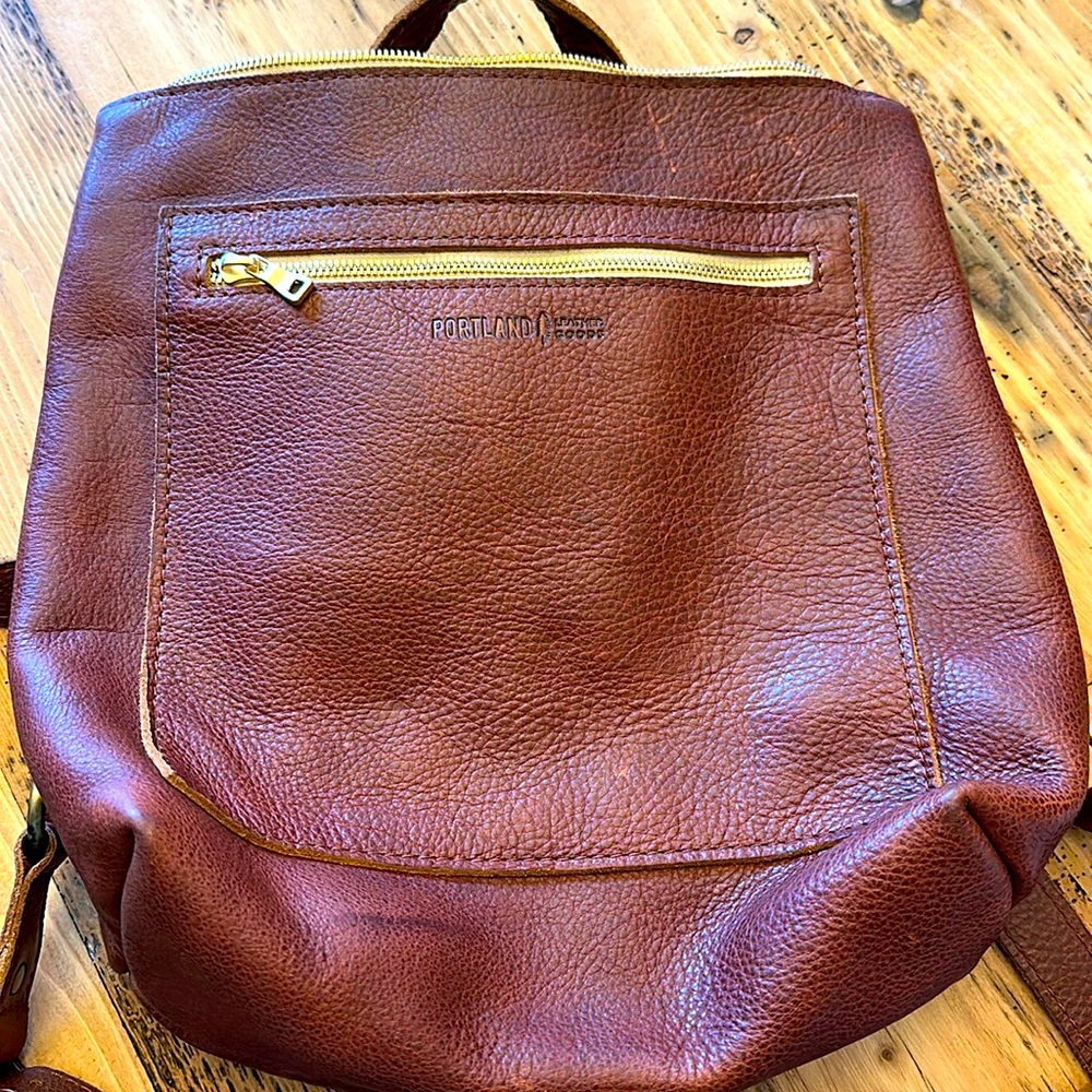 Portland Leather Nutmeg Classic Tote Bacpackpack